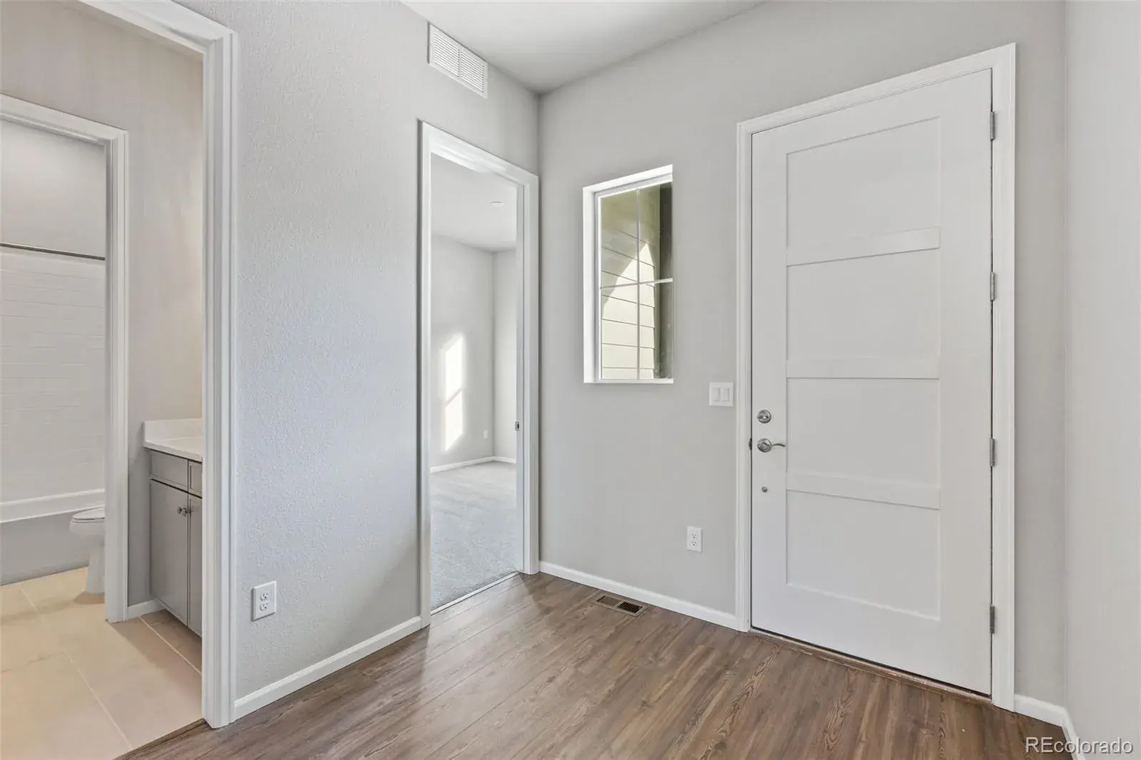 12192025003047 1600 21