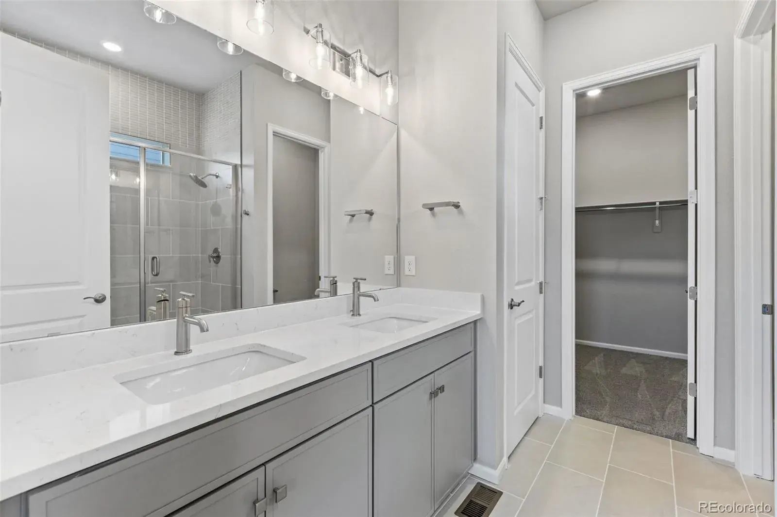 12192025003047 1600 39