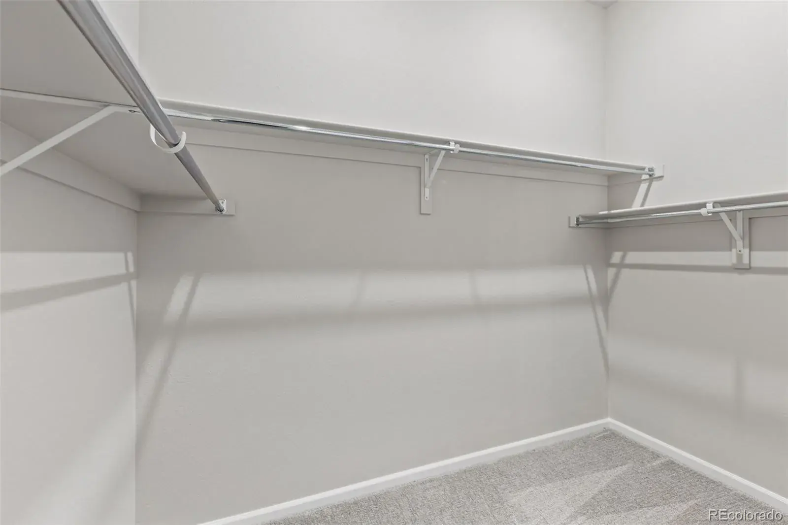 12192025003047 1600 44