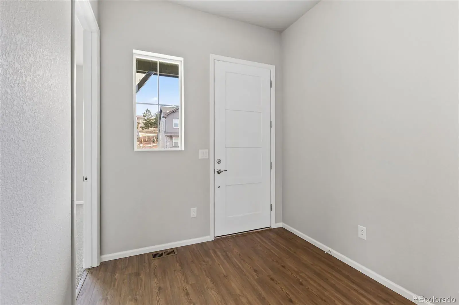 12192025003047 1600 7