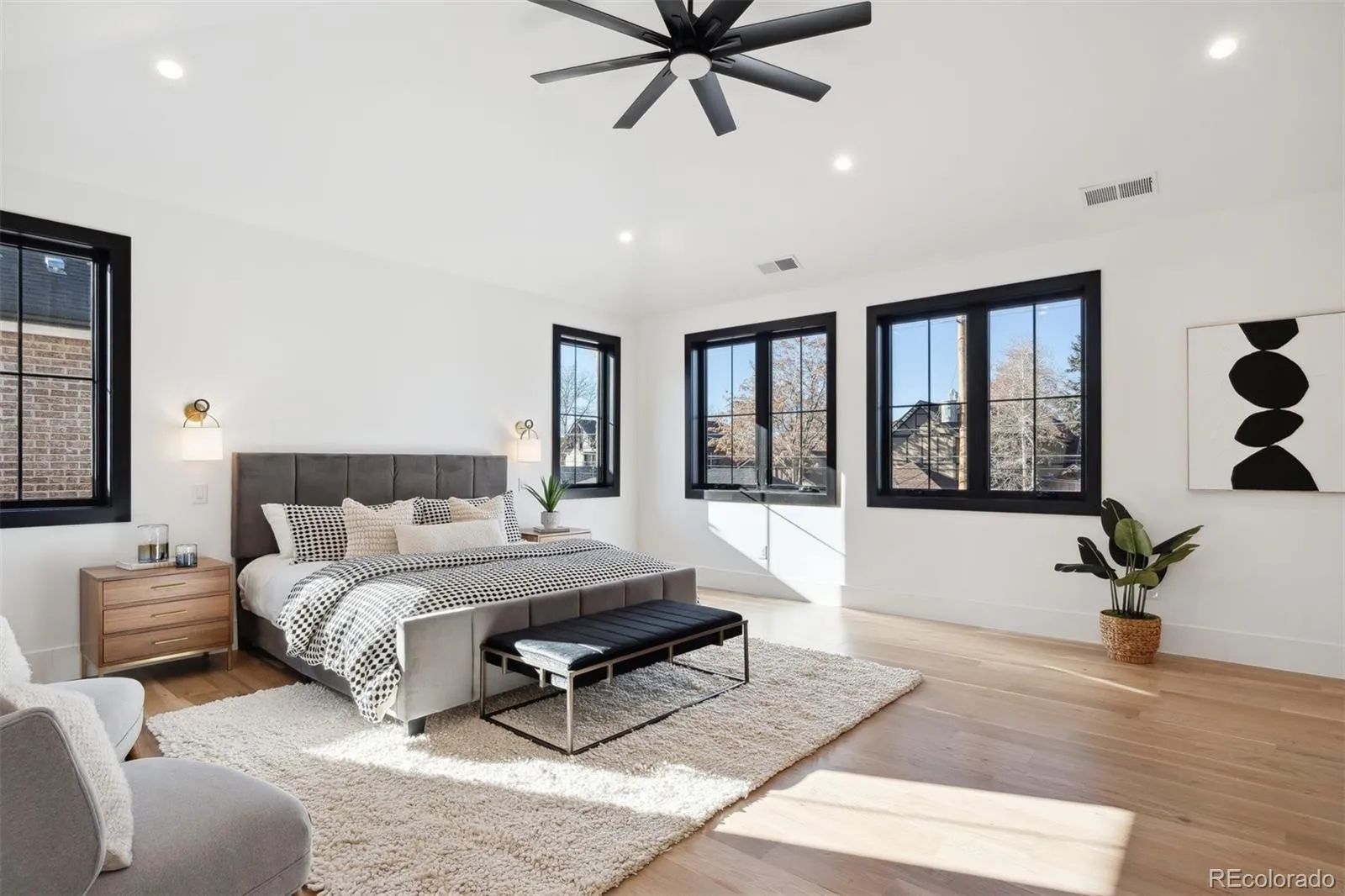 04102026130221 1600 23