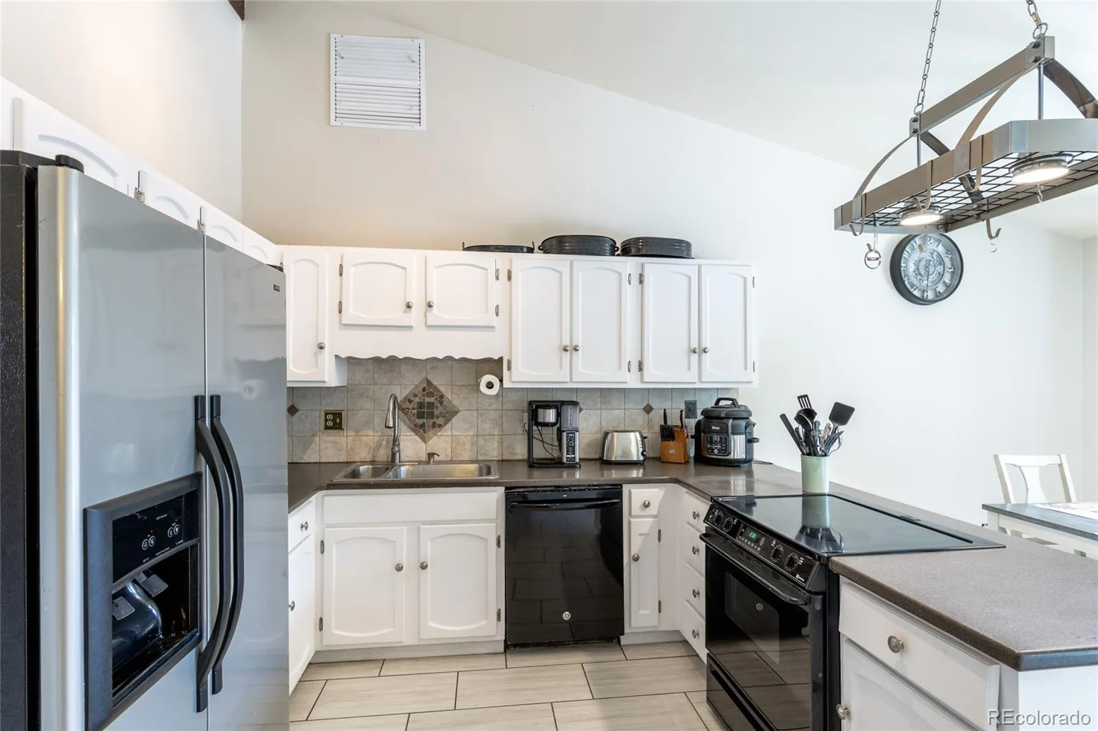 10810 W 65th Place Arvada CO 80004 MLS #REC4250963 05122026012339 1600 6
