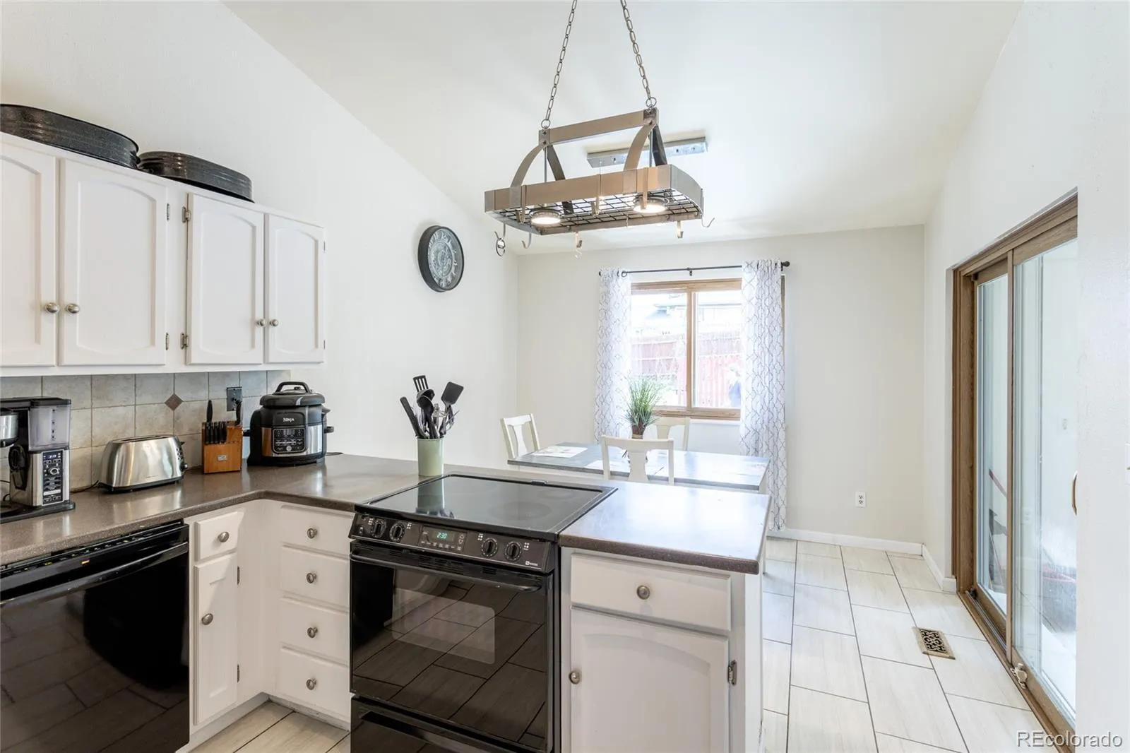 10810 W 65th Place Arvada CO 80004 MLS #REC4250963 05122026012339 1600 8