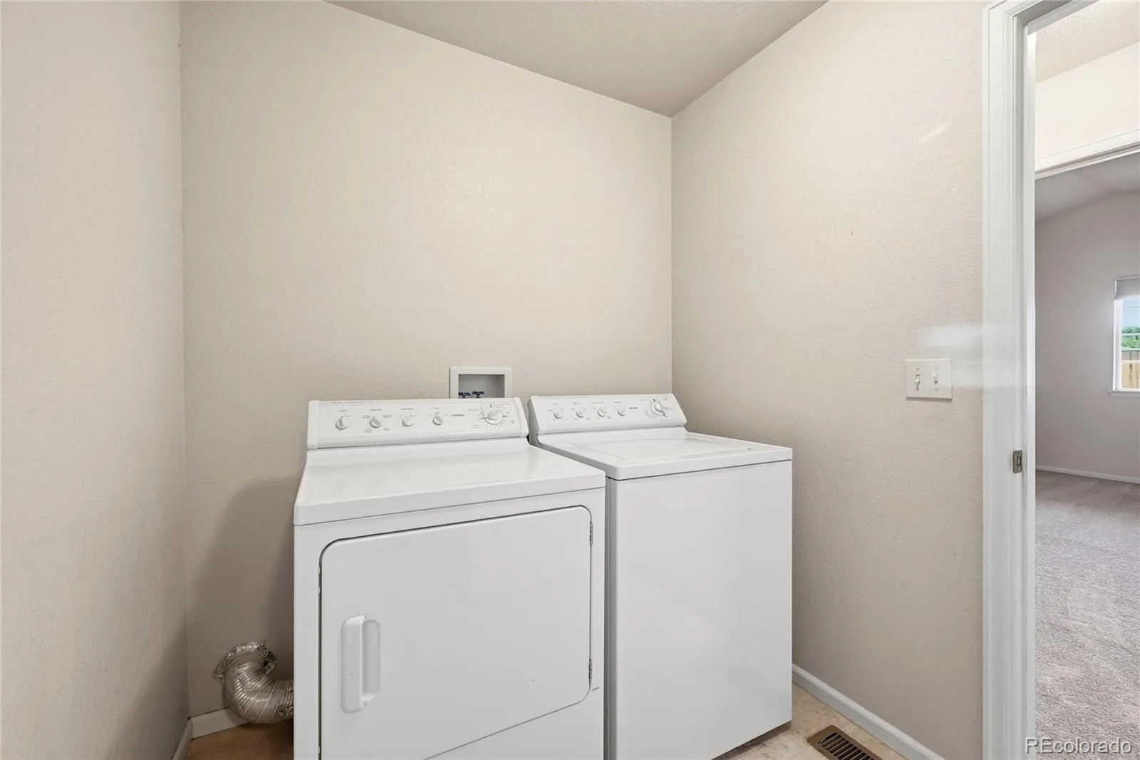 3921 Miller Street Wheat Ridge CO 80033 MLS #REC4252802 06222026214540 1600 32