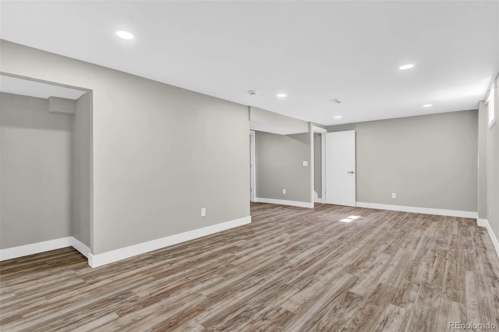 7927 Fenton Arvada CO 80003 MLS #REC4255098 06092026204728 1600 17