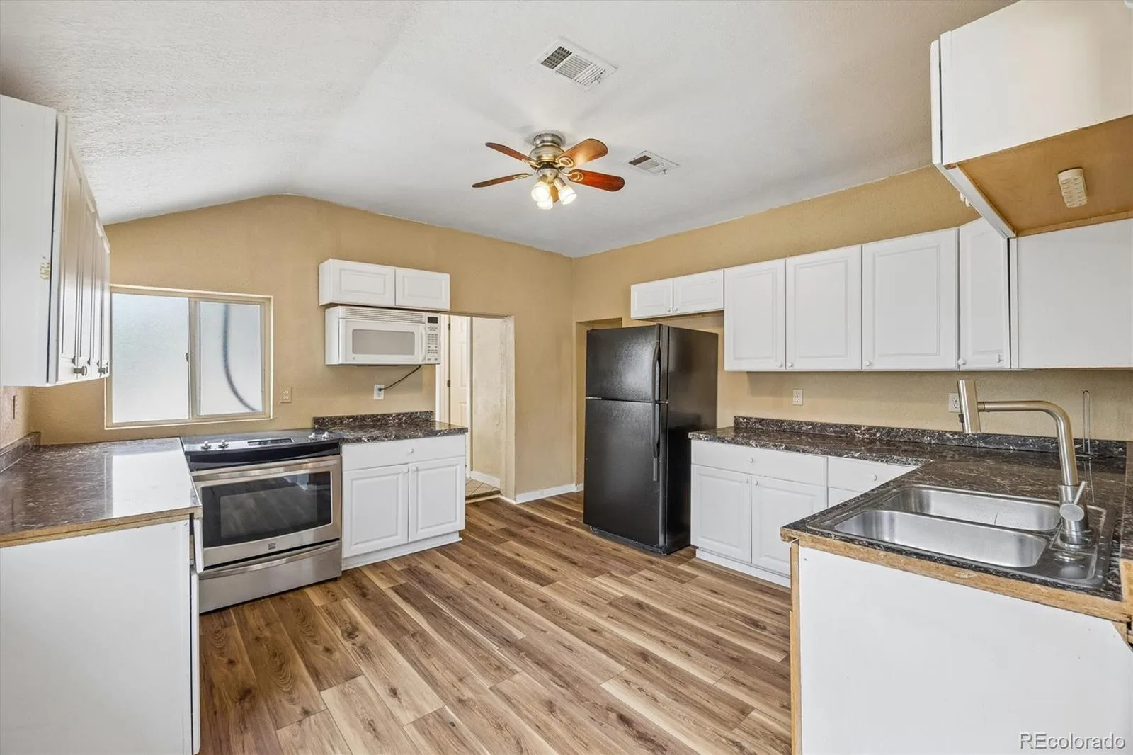 937 S Vrain Street Denver CO 80219 | MLS #REC4256454 07242026212758 1600 11