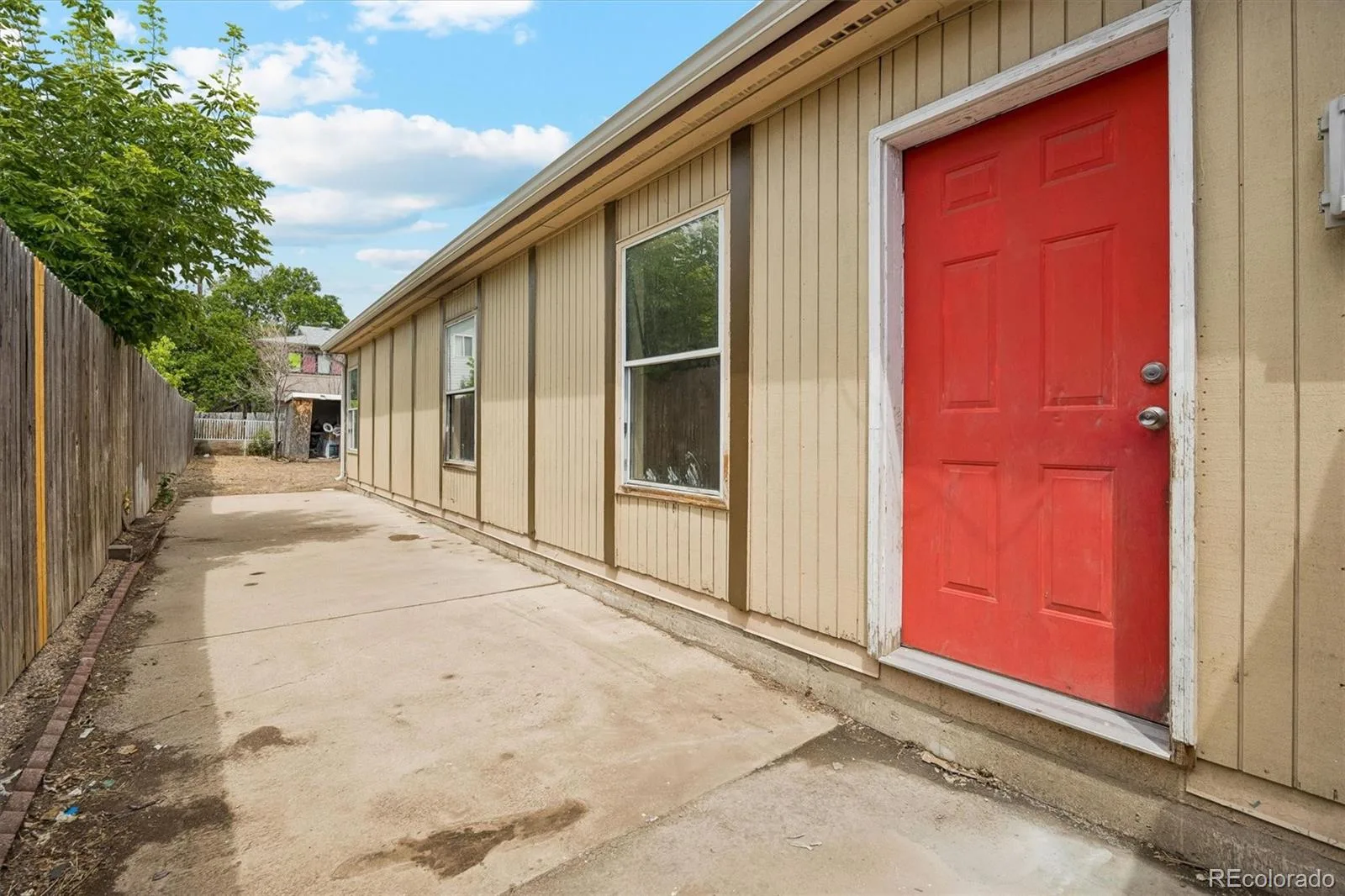 937 S Vrain Street Denver CO 80219 | MLS #REC4256454 07242026212758 1600 29