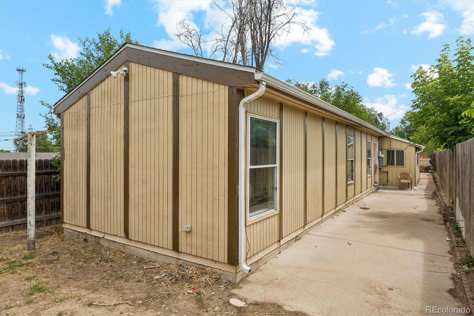 937 S Vrain Street Denver CO 80219 | MLS #REC4256454 07242026212758 1600 30