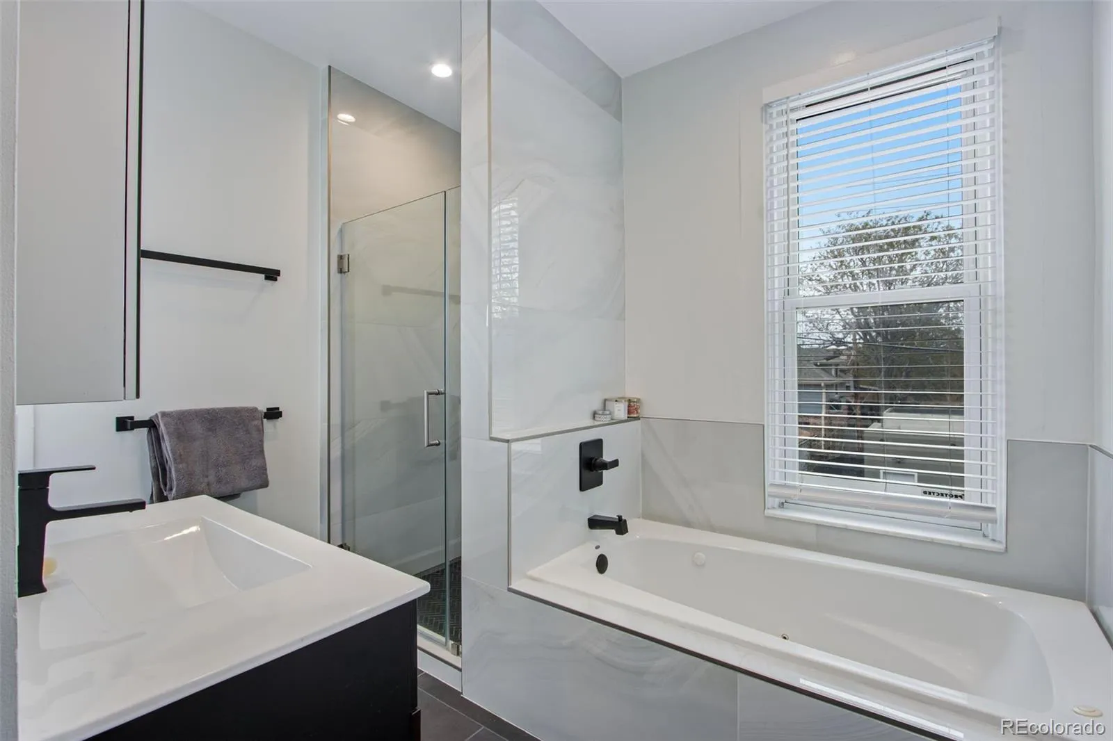2952 Champa Street Denver CO 80205 MLS #REC4257098 05092026030315 1600 30