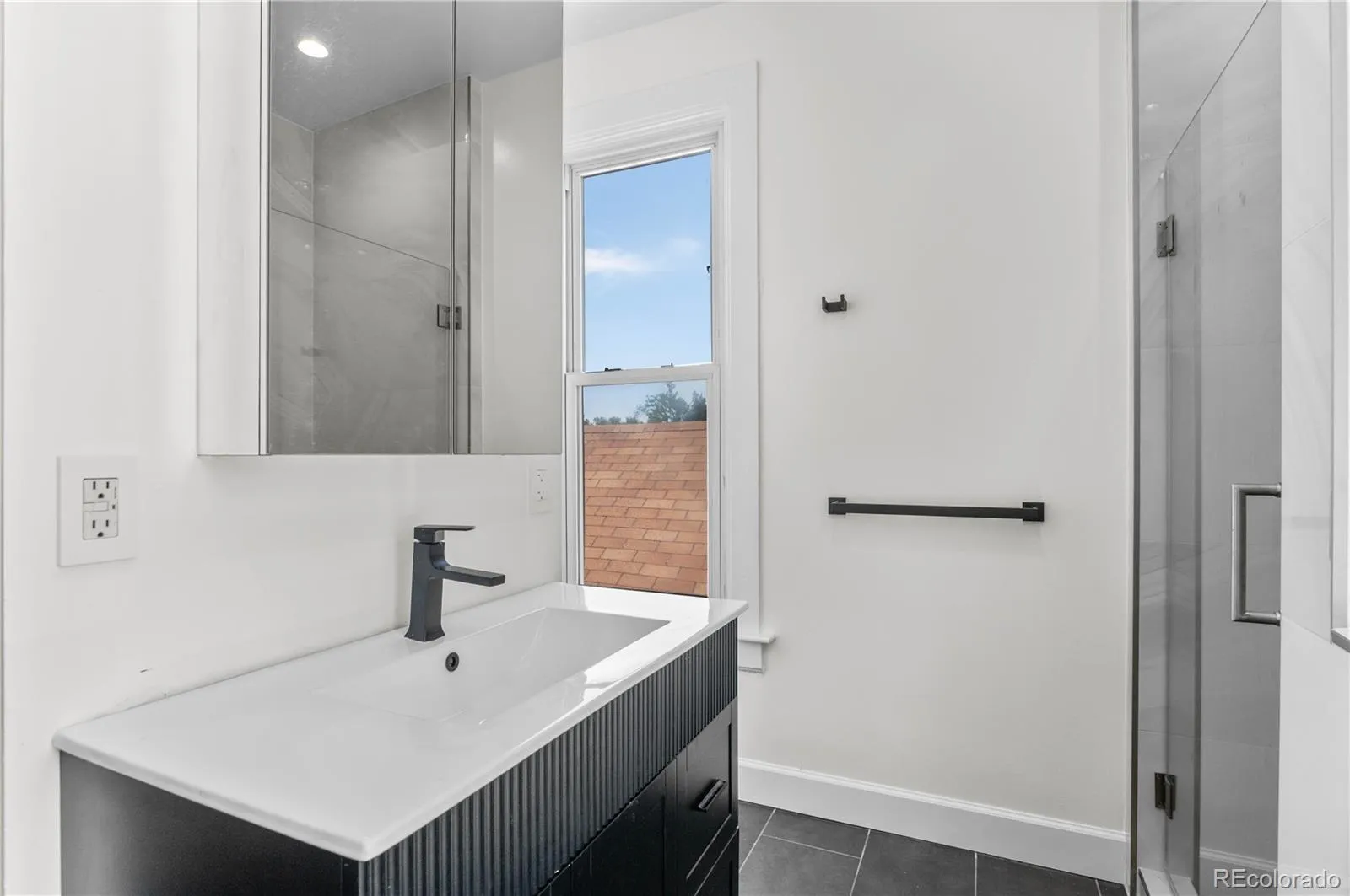 2952 Champa Street Denver CO 80205 MLS #REC4257098 05092026030315 1600 31