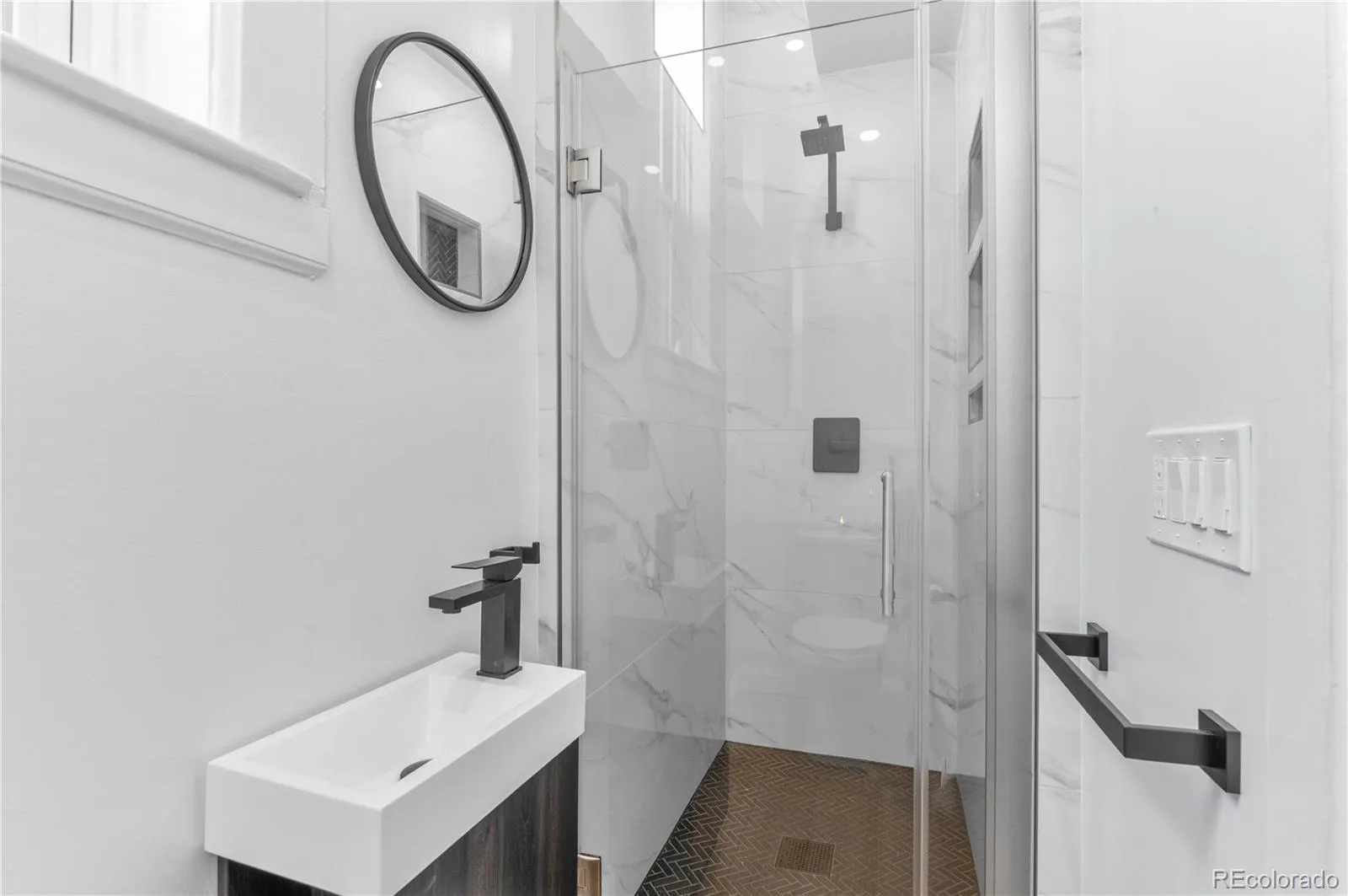 2952 Champa Street Denver CO 80205 MLS #REC4257098 05092026030315 1600 35