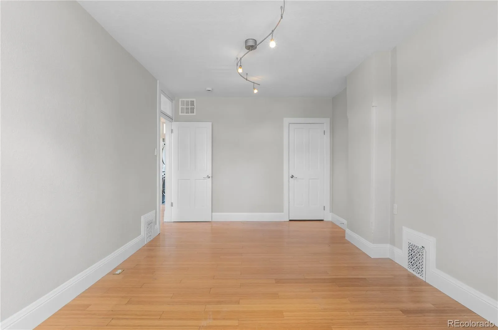 2952 Champa Street Denver CO 80205 MLS #REC4257098 05092026030315 1600 42