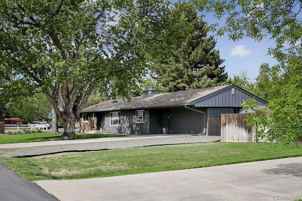 1700 S Ames Street Lakewood CO 80232 MLS #REC4263169 05232026093901 1024 41