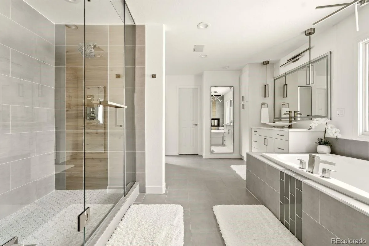 245 Fairfax Street Denver CO 80220 MLS #REC4265238 06272026140520 1200 37