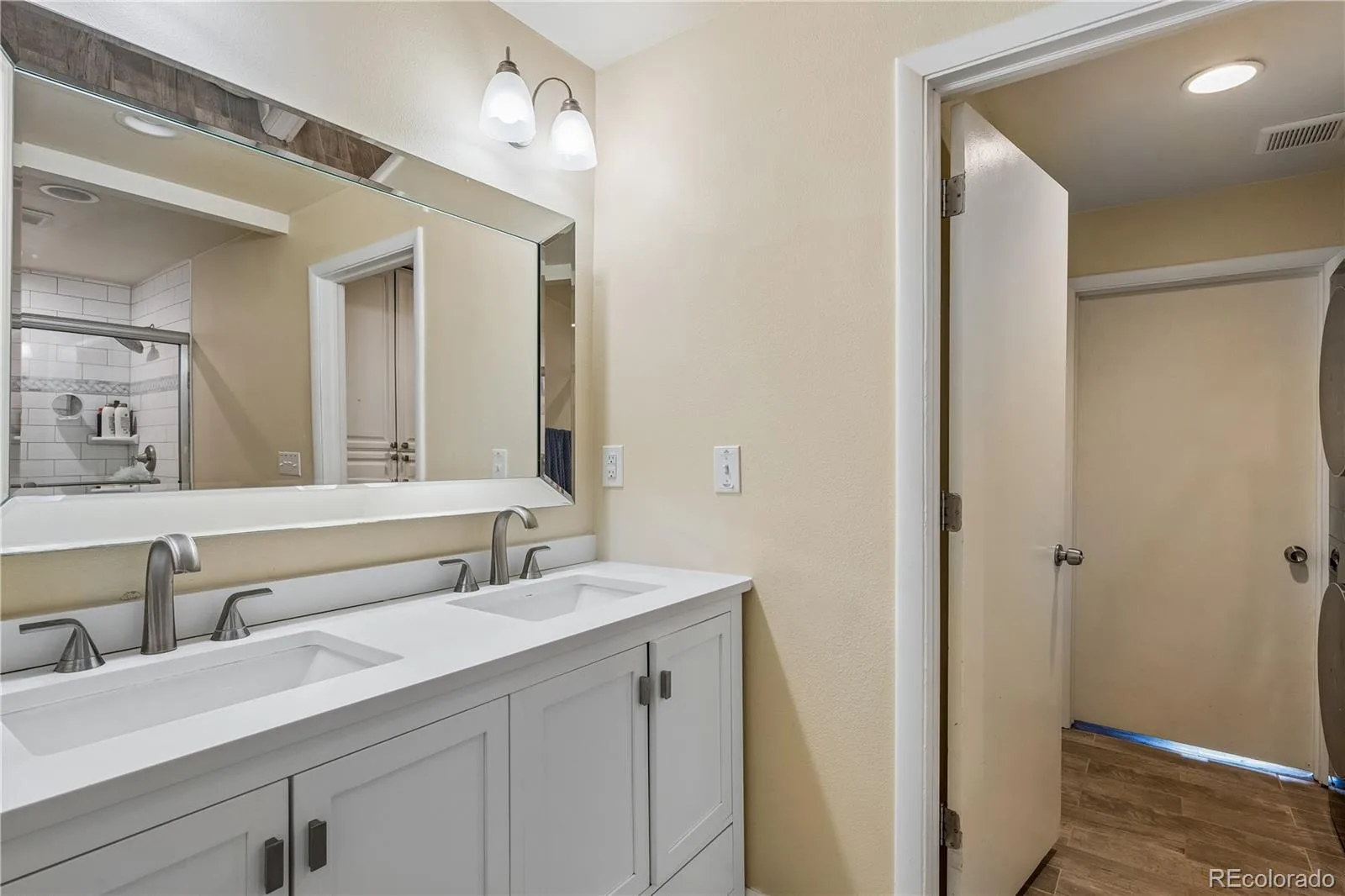 3051 S Ogden Street Englewood CO 80113 MLS #REC4265722 06232026224428 1600 13