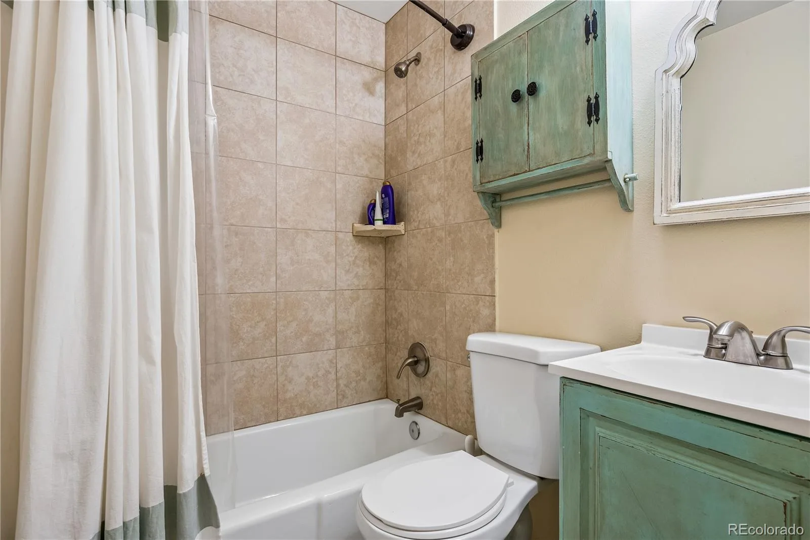 3051 S Ogden Street Englewood CO 80113 MLS #REC4265722 06232026224428 1600 18