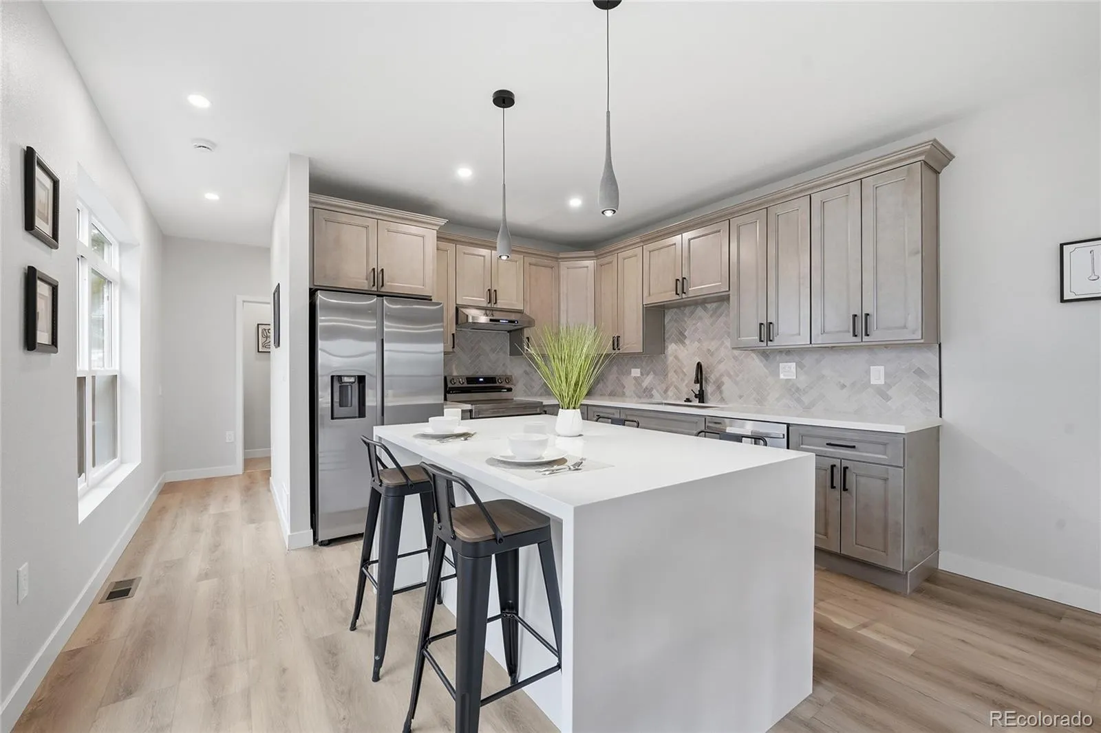 369 S Dale Court Denver CO 80219 MLS #REC4266784 05212026132106 1600 6