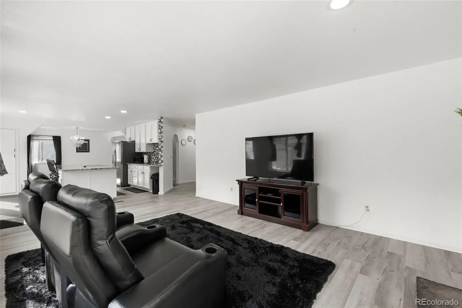 02162026220038 1600 8