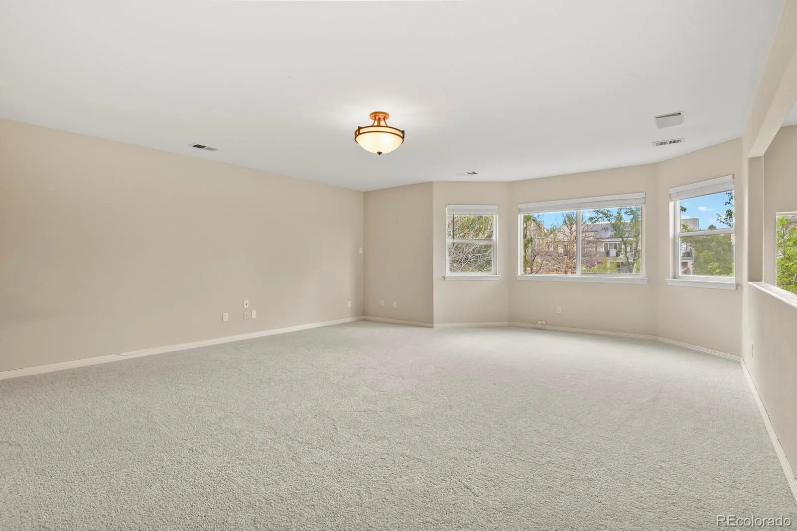 10081 Charissglen Lane Highlands Ranch CO 80126 MLS #REC4268597 05022026162001 1600 19