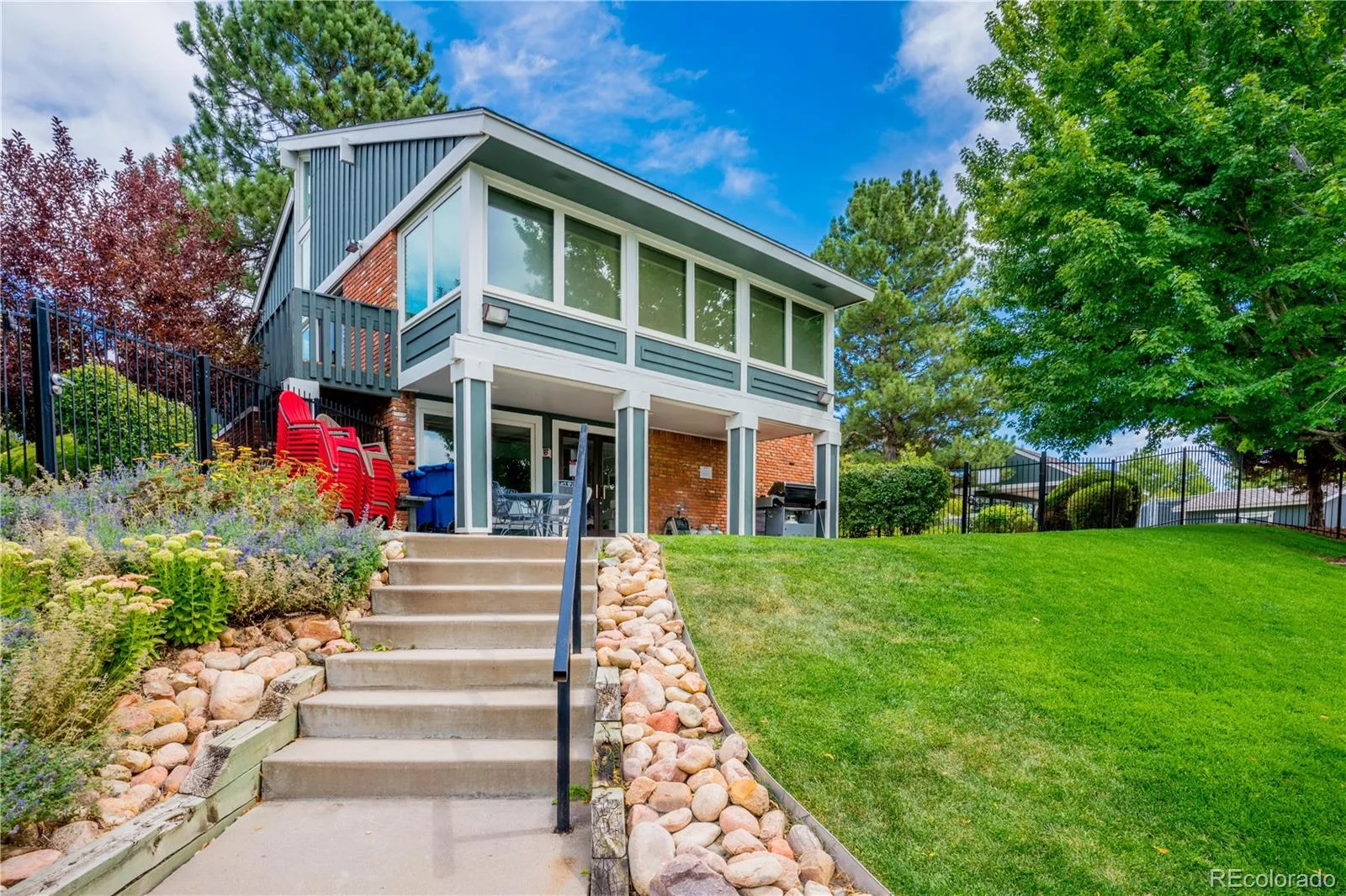 7235 S Jackson Court Centennial CO 80122 | MLS #REC4268662 09232026064735 1600 44