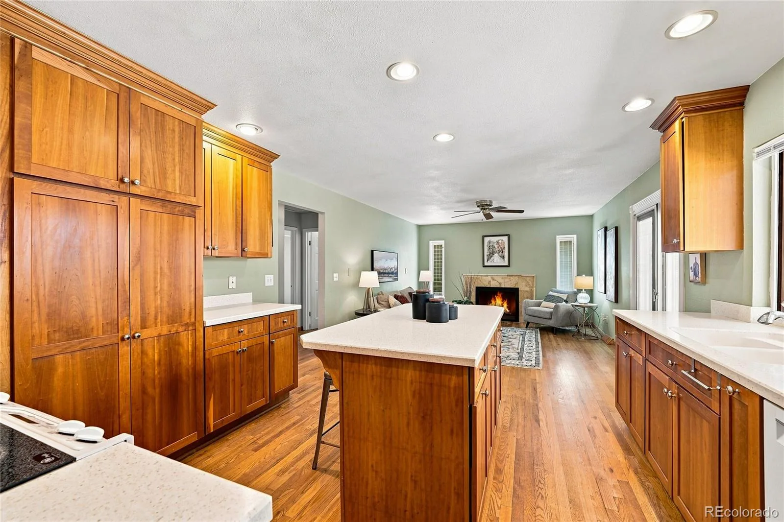 7235 S Jackson Court Centennial CO 80122 | MLS #REC4268662 09232026064735 1600 7