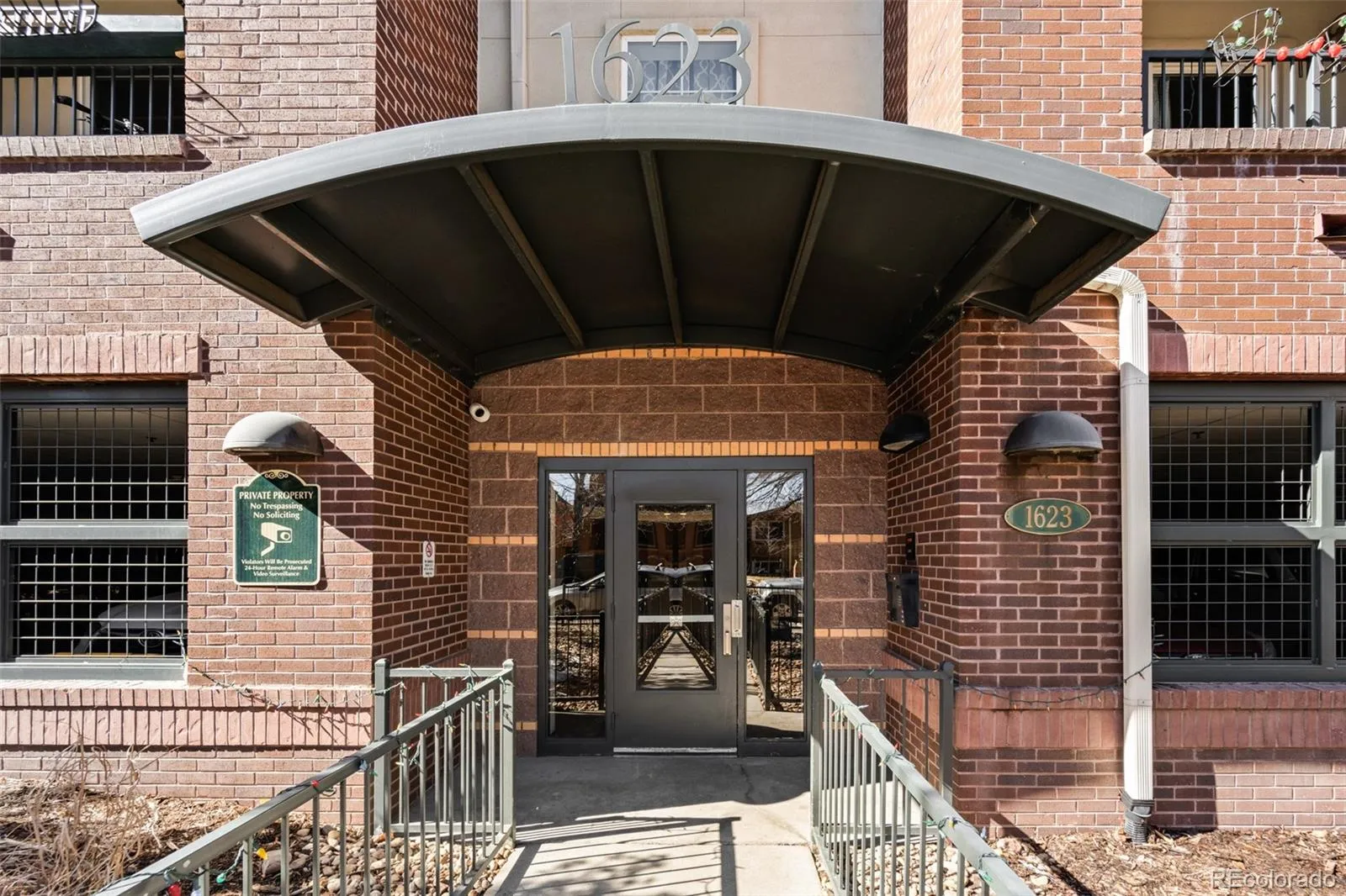 1623 Saint Paul Street #402 Denver CO 80206 MLS #REC4268873 05112026231350 1600 1