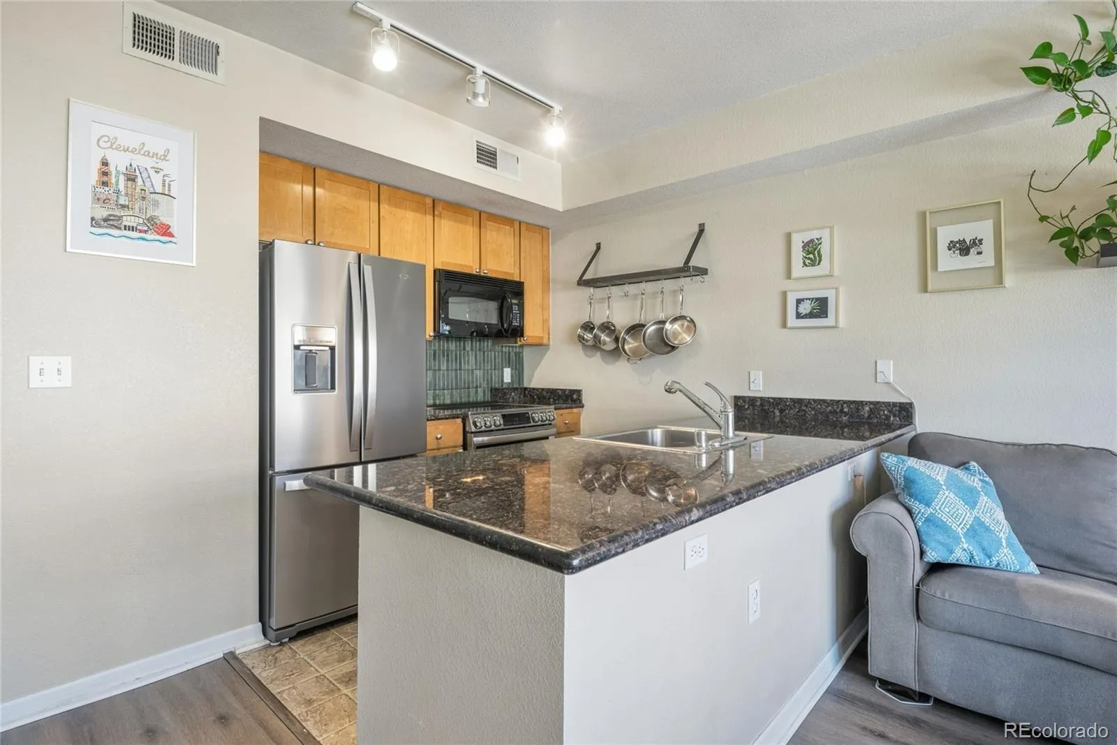 1623 Saint Paul Street #402 Denver CO 80206 MLS #REC4268873 05112026231350 1600 4