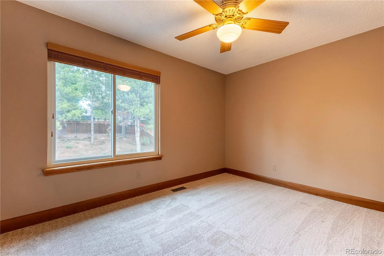 11 Jack Rabbit Place Littleton CO 80126 | MLS #REC4269282 08212026161043 1600 14