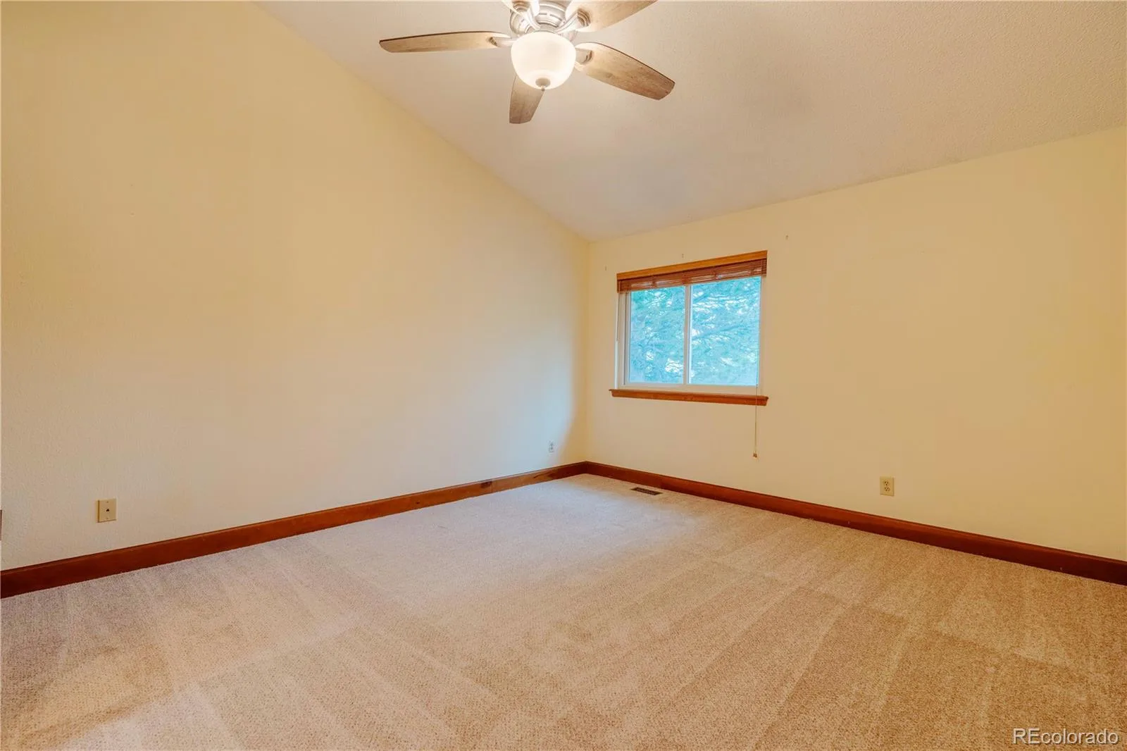 11 Jack Rabbit Place Littleton CO 80126 | MLS #REC4269282 08212026161043 1600 17