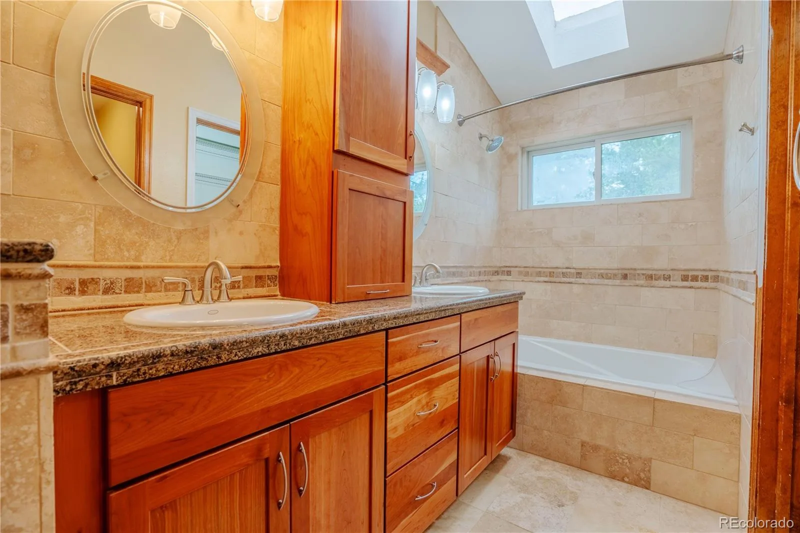 11 Jack Rabbit Place Littleton CO 80126 | MLS #REC4269282 08212026161043 1600 18