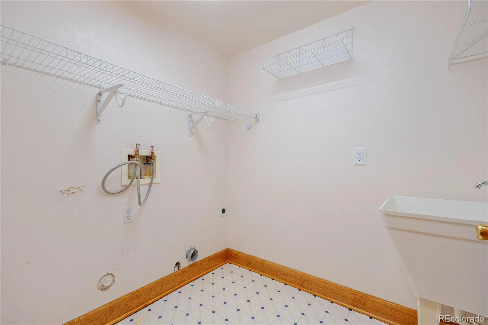11 Jack Rabbit Place Littleton CO 80126 | MLS #REC4269282 08212026161043 1600 24