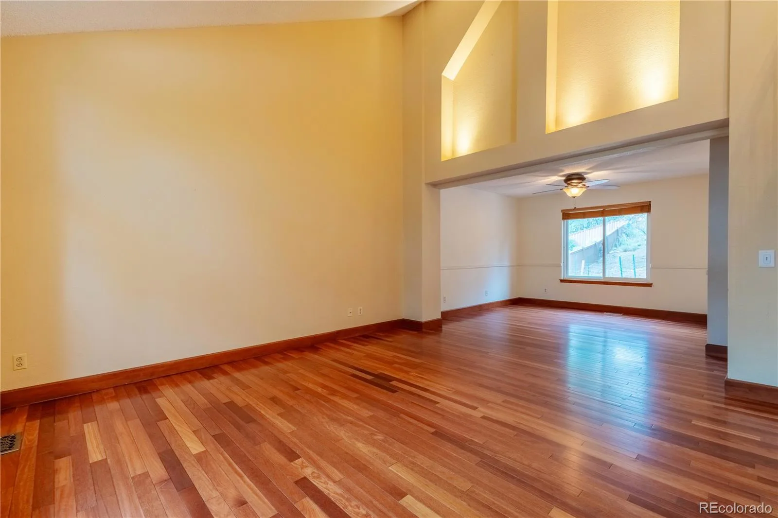11 Jack Rabbit Place Littleton CO 80126 | MLS #REC4269282 08212026161043 1600 5