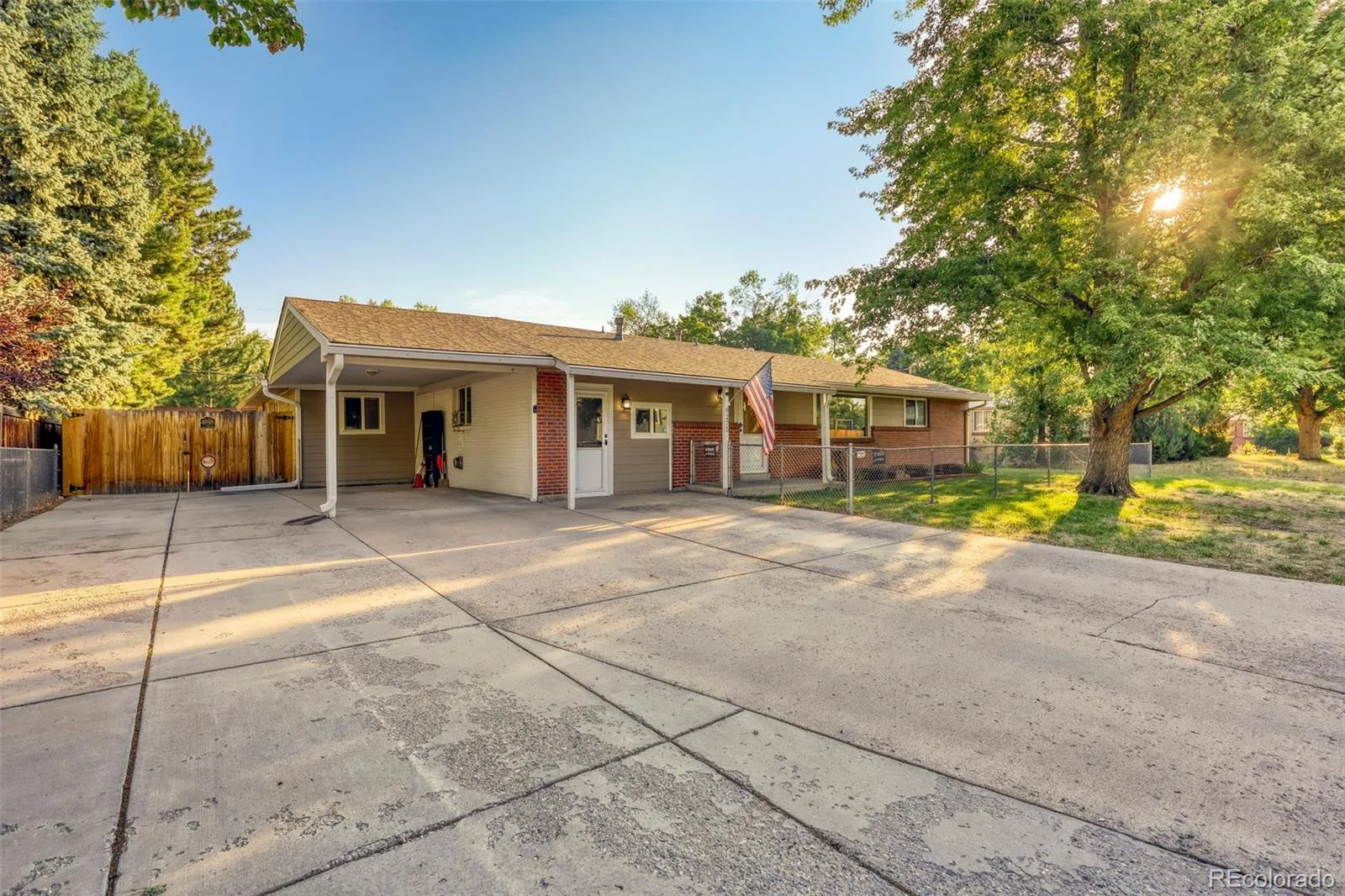 9275 W 8th Avenue Lakewood CO 80215 | MLS #REC4270410 08212026170645 1600 1