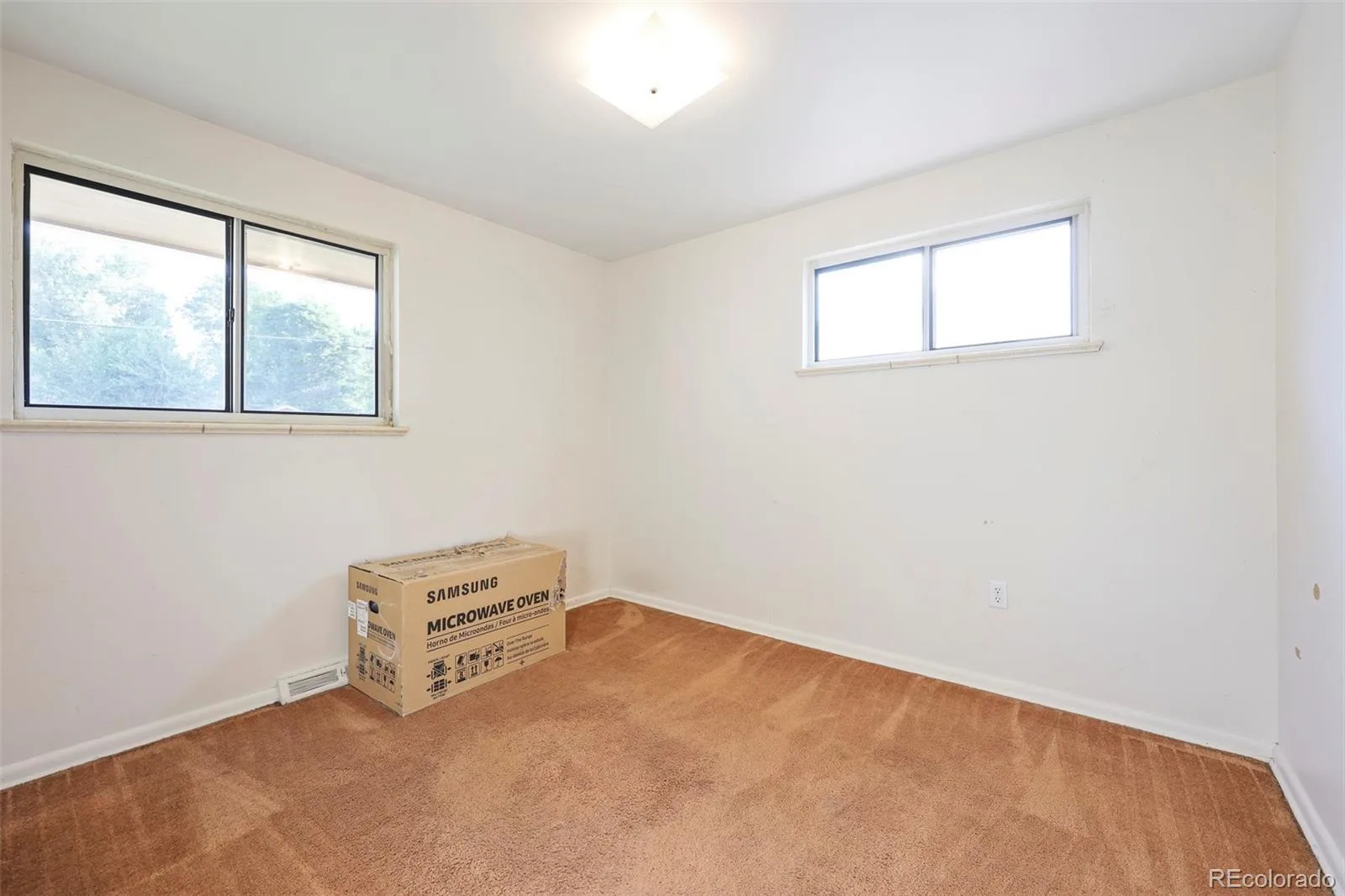9275 W 8th Avenue Lakewood CO 80215 | MLS #REC4270410 08212026170645 1600 26