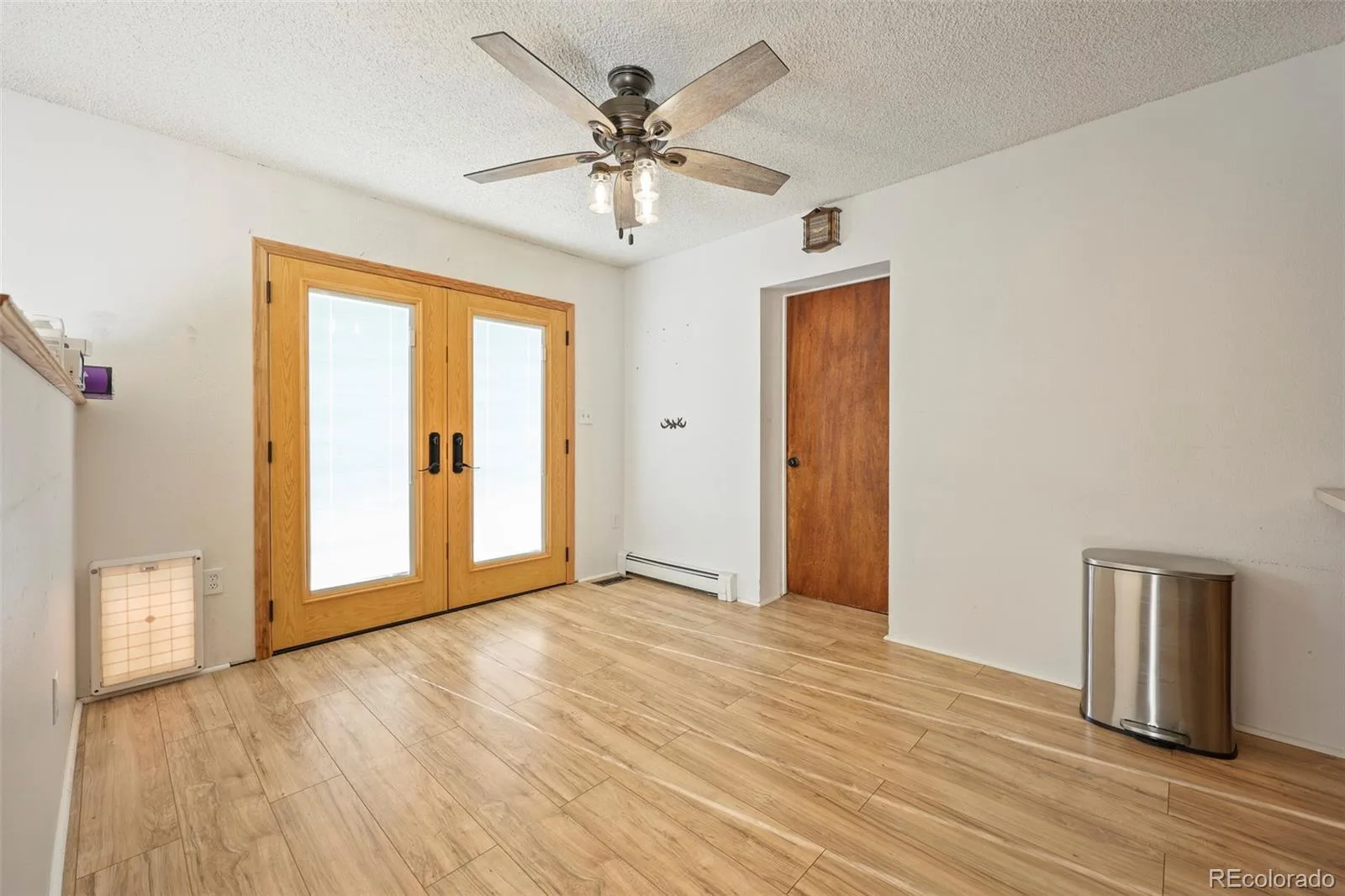 9275 W 8th Avenue Lakewood CO 80215 | MLS #REC4270410 08212026170645 1600 7