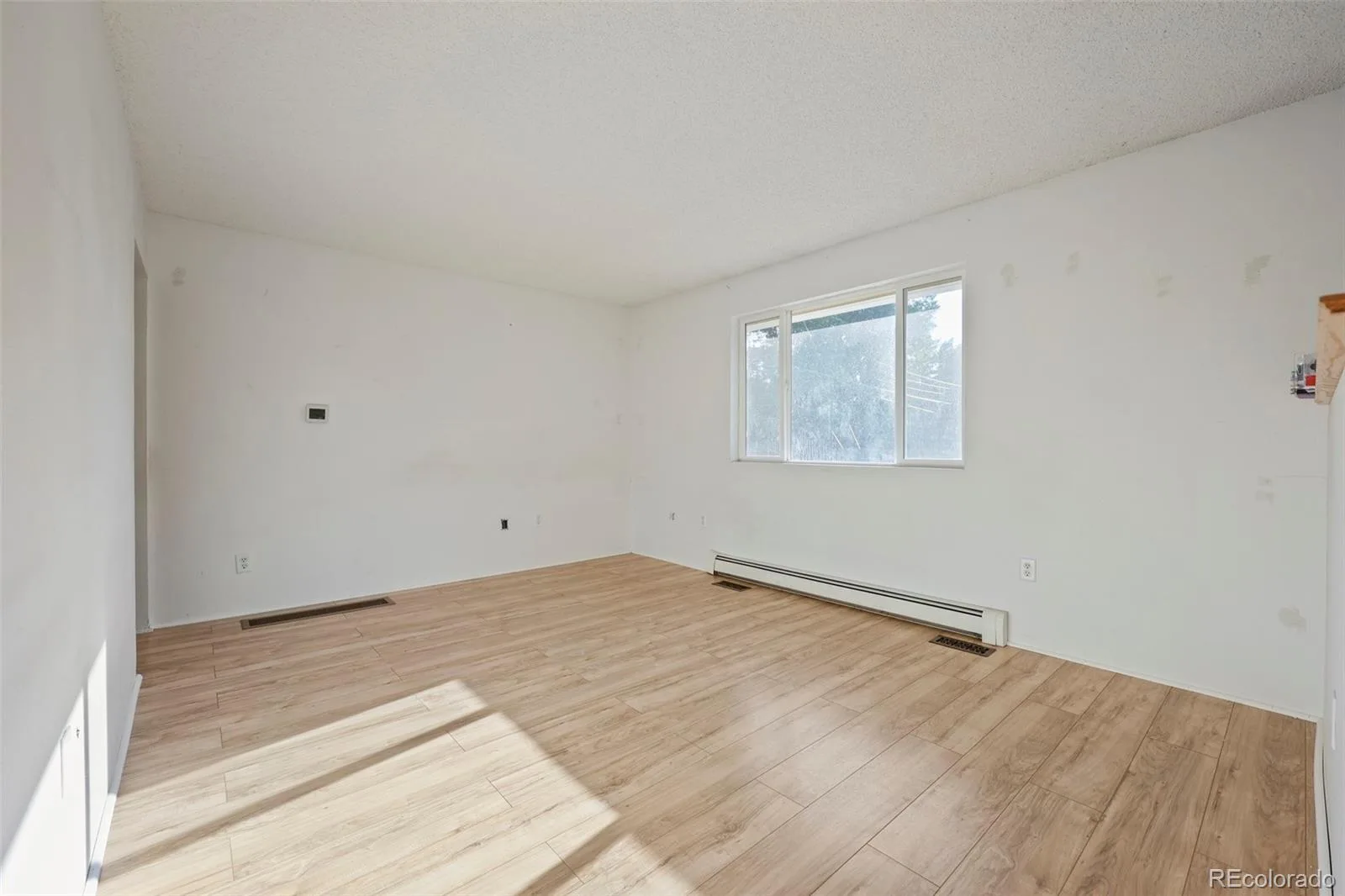 9275 W 8th Avenue Lakewood CO 80215 | MLS #REC4270410 08212026170645 1600 9