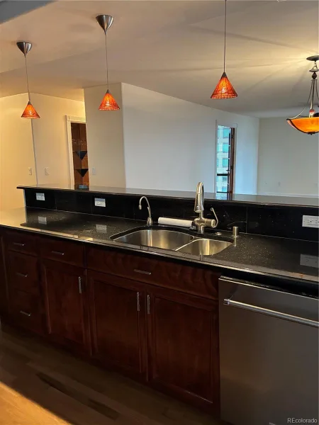 1625 Larimer Street #1903 Denver CO 80202 | MLS #REC4270679 09232026064745 800 3