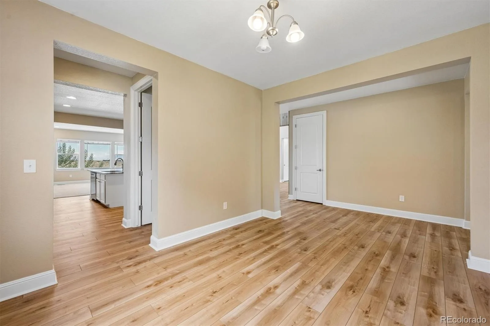 8551 Orchard Way Arvada CO 80007 MLS #REC4270849 06092026002734 1600 13