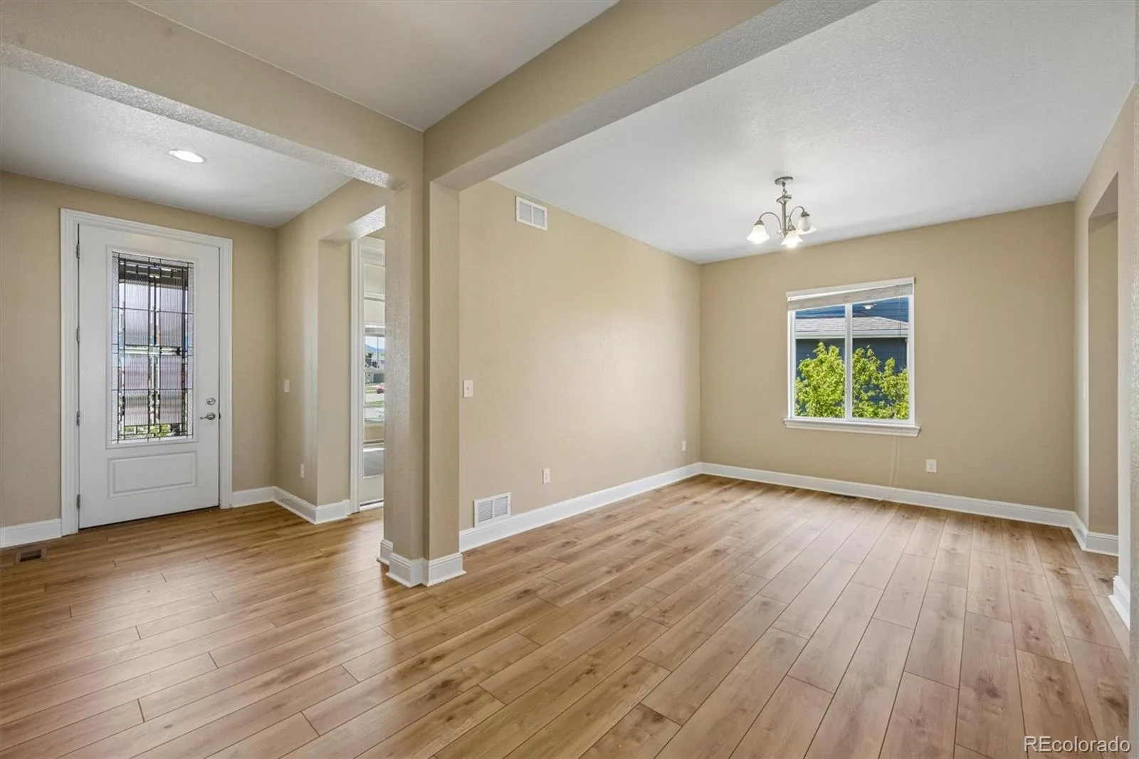 8551 Orchard Way Arvada CO 80007 MLS #REC4270849 06092026002734 1600 14
