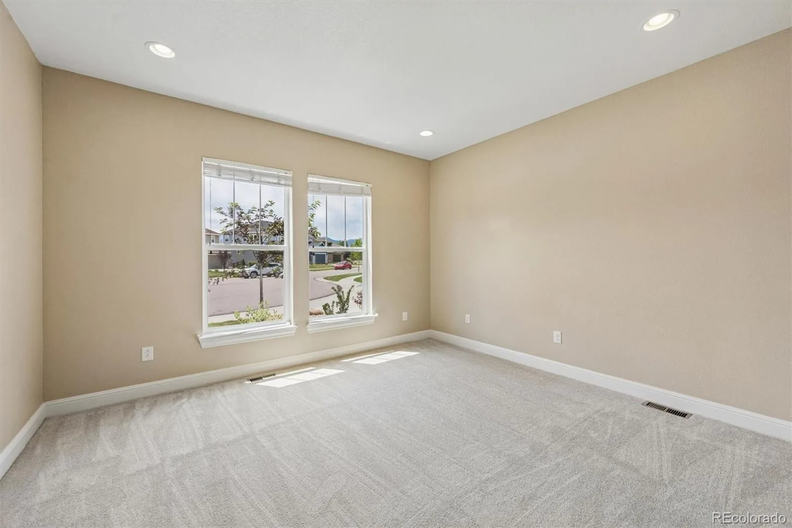 8551 Orchard Way Arvada CO 80007 MLS #REC4270849 06092026002734 1600 16