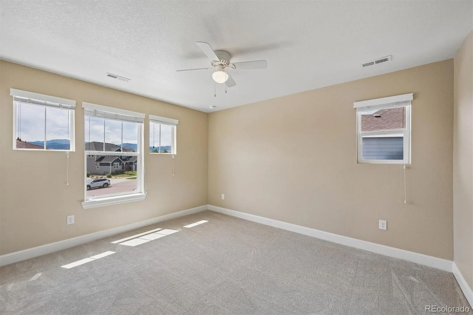 8551 Orchard Way Arvada CO 80007 MLS #REC4270849 06092026002734 1600 29