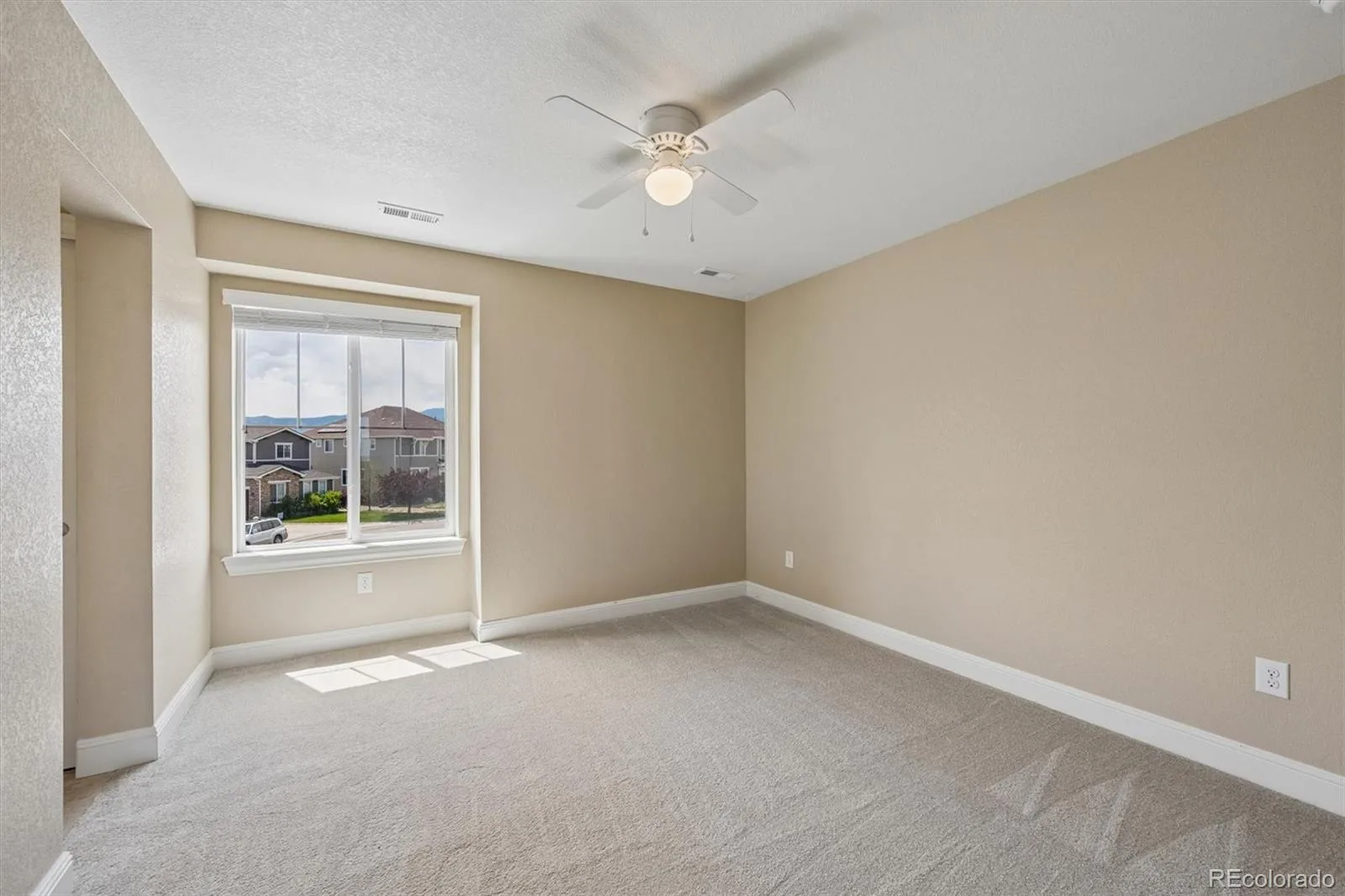 8551 Orchard Way Arvada CO 80007 MLS #REC4270849 06092026002734 1600 31