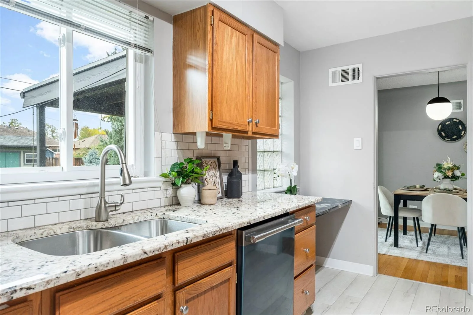 2101 Newport Street Denver CO 80207 | MLS #REC4274408 10162026231216 1600 11