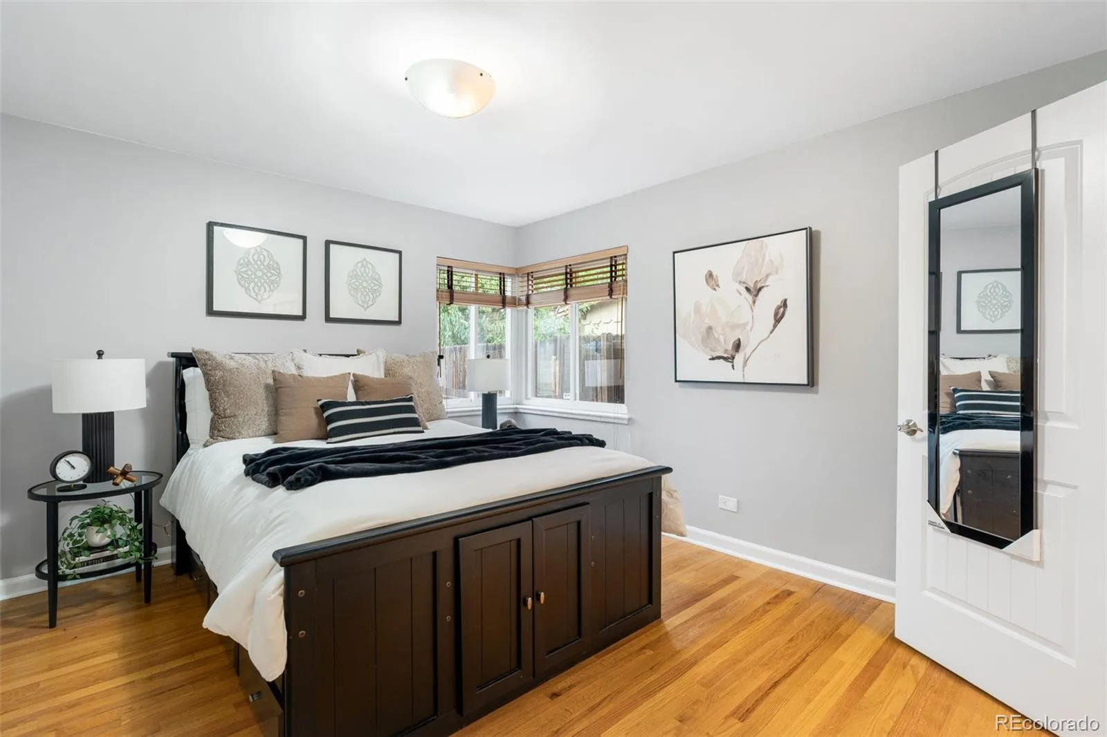2101 Newport Street Denver CO 80207 | MLS #REC4274408 10162026231216 1600 13