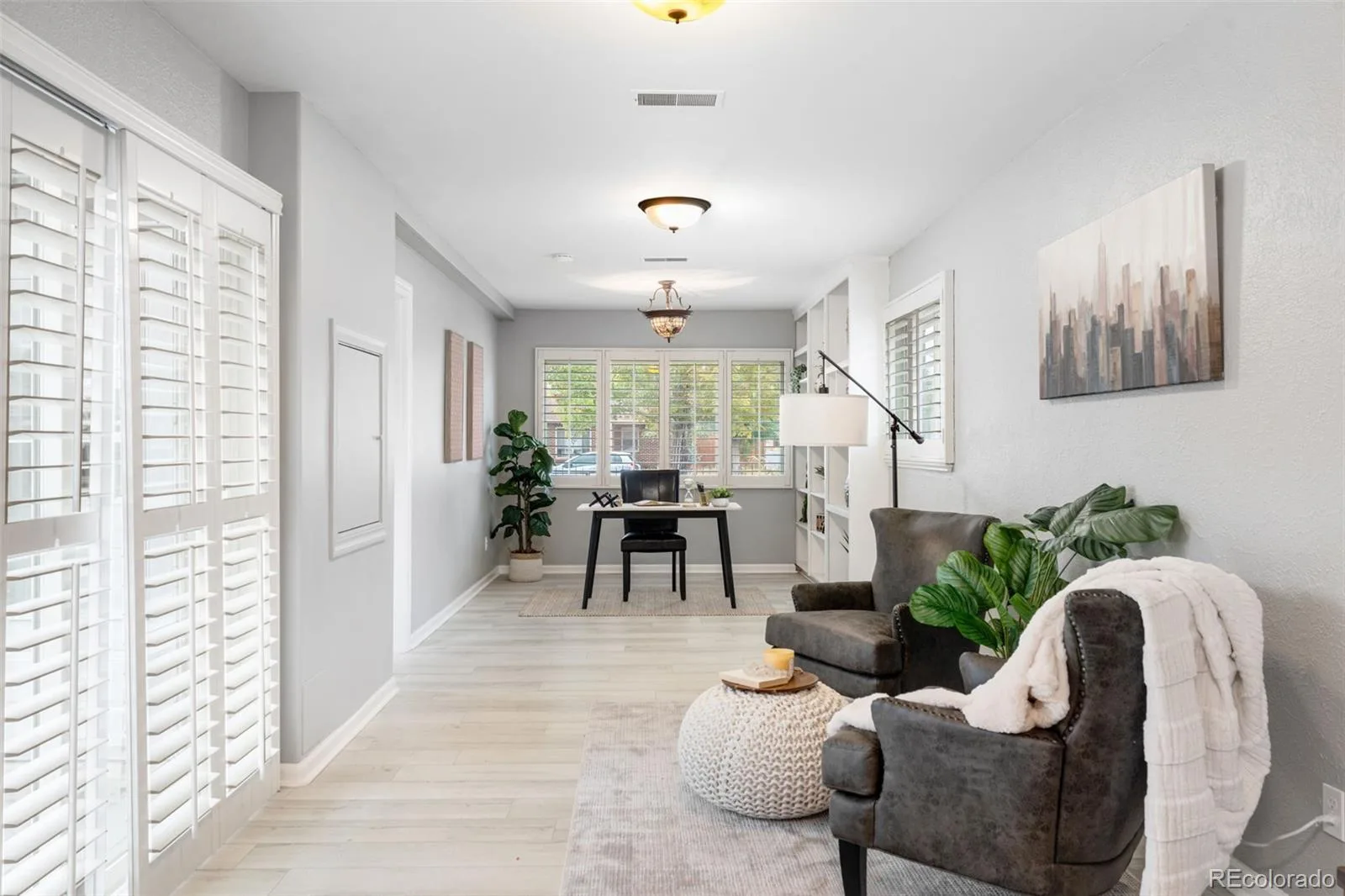 2101 Newport Street Denver CO 80207 | MLS #REC4274408 10162026231216 1600 26