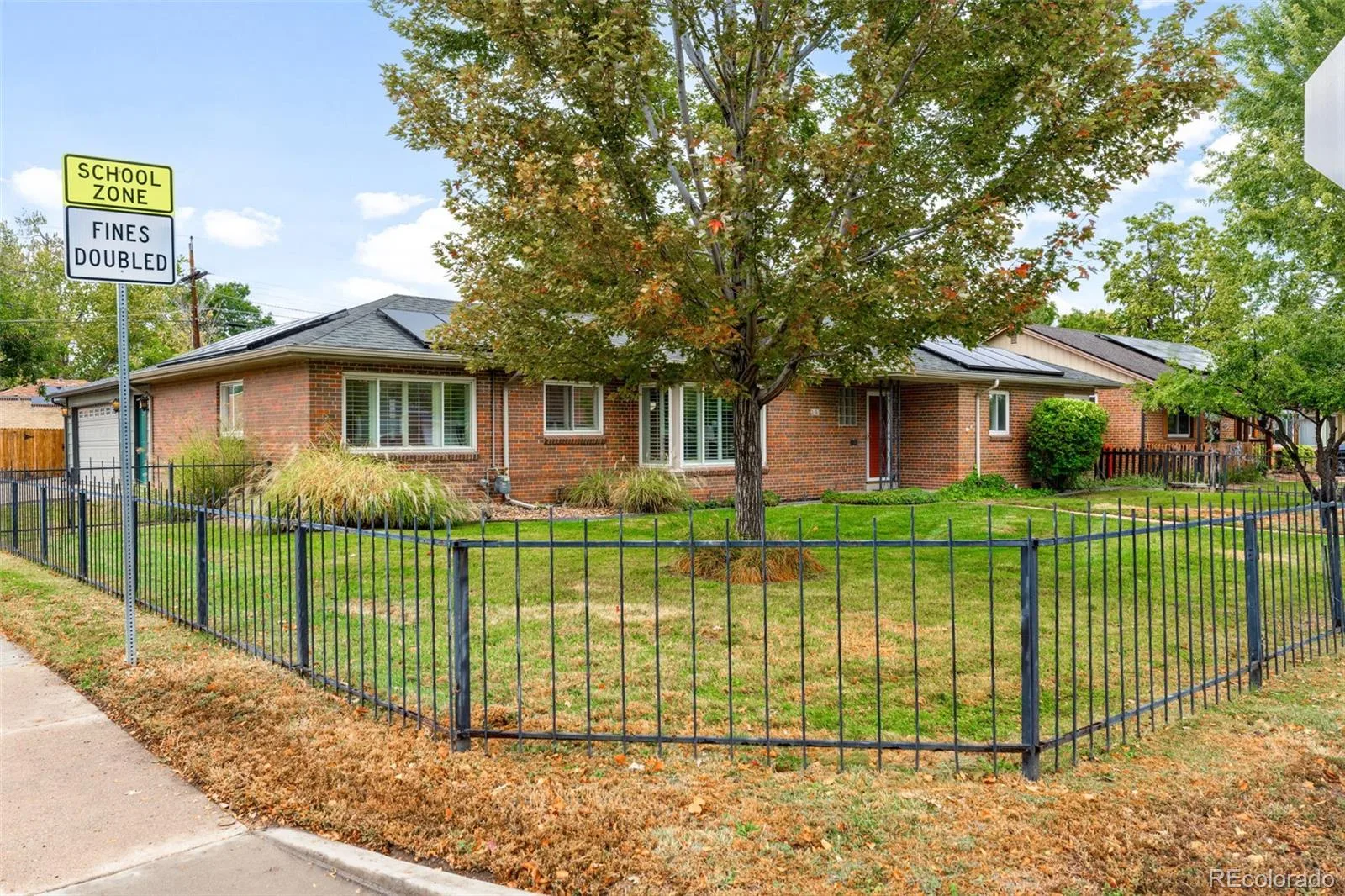 2101 Newport Street Denver CO 80207 | MLS #REC4274408 10162026231216 1600 5