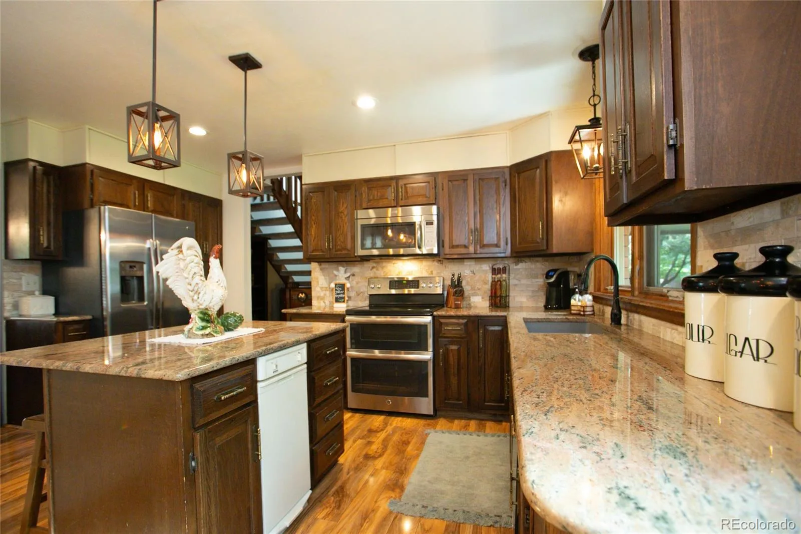 1370 Bellaire Street Broomfield CO 80020 | MLS #REC4275835 07182026173435 1600 7