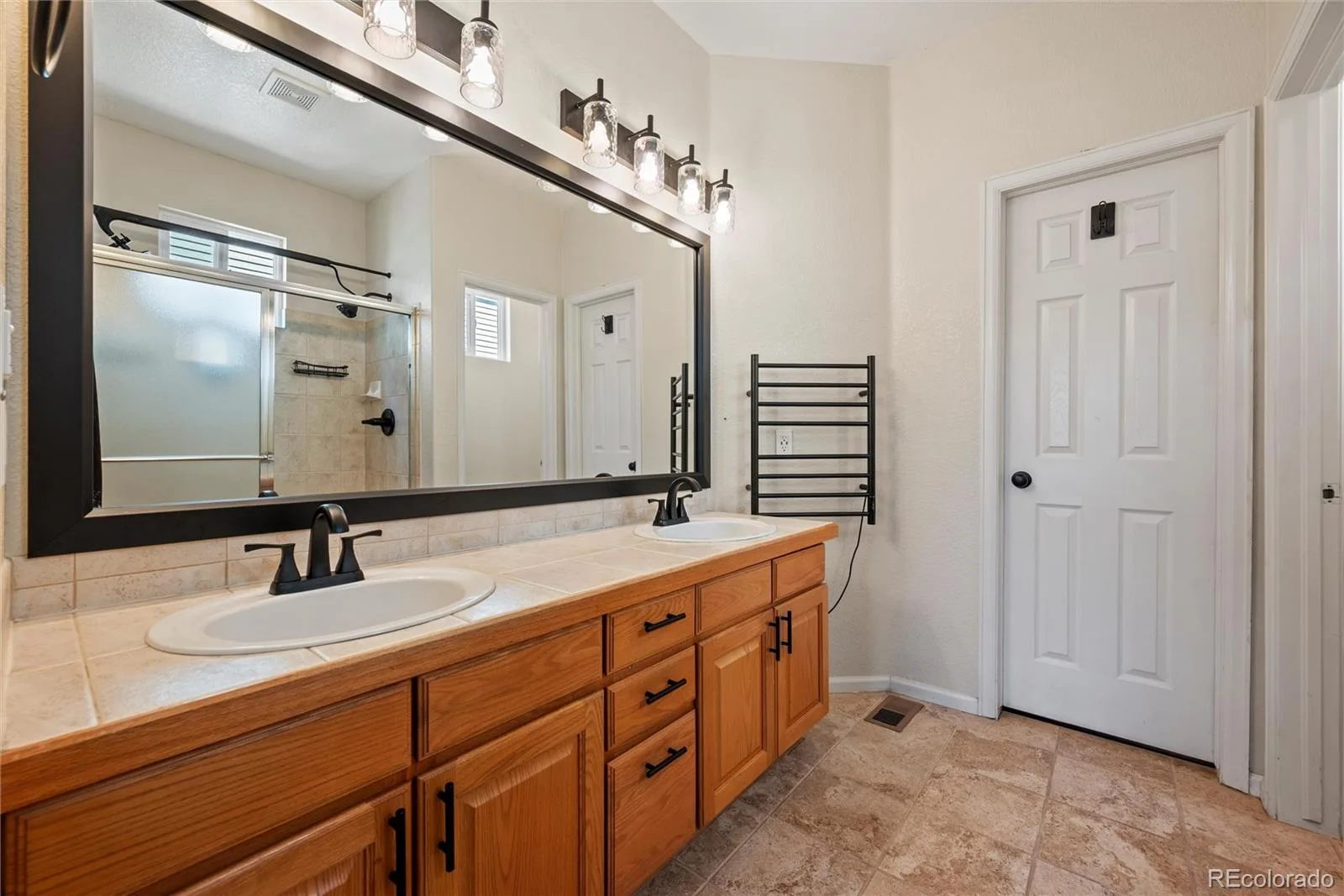 6373 Vrain Street Arvada CO 80003 | MLS #REC4277528 08182026195742 1600 17