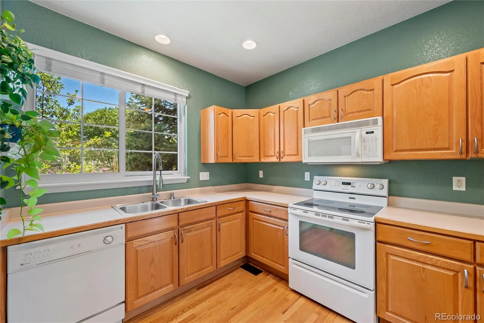 6373 Vrain Street Arvada CO 80003 | MLS #REC4277528 08182026195742 1600 8