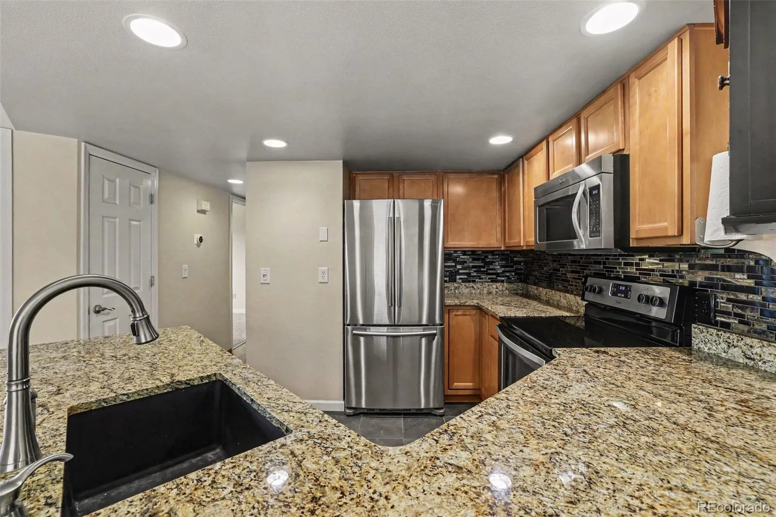 4286 S Eldridge Street #101 Morrison CO 80465 | MLS #REC4277926 08112026025312 1600 12